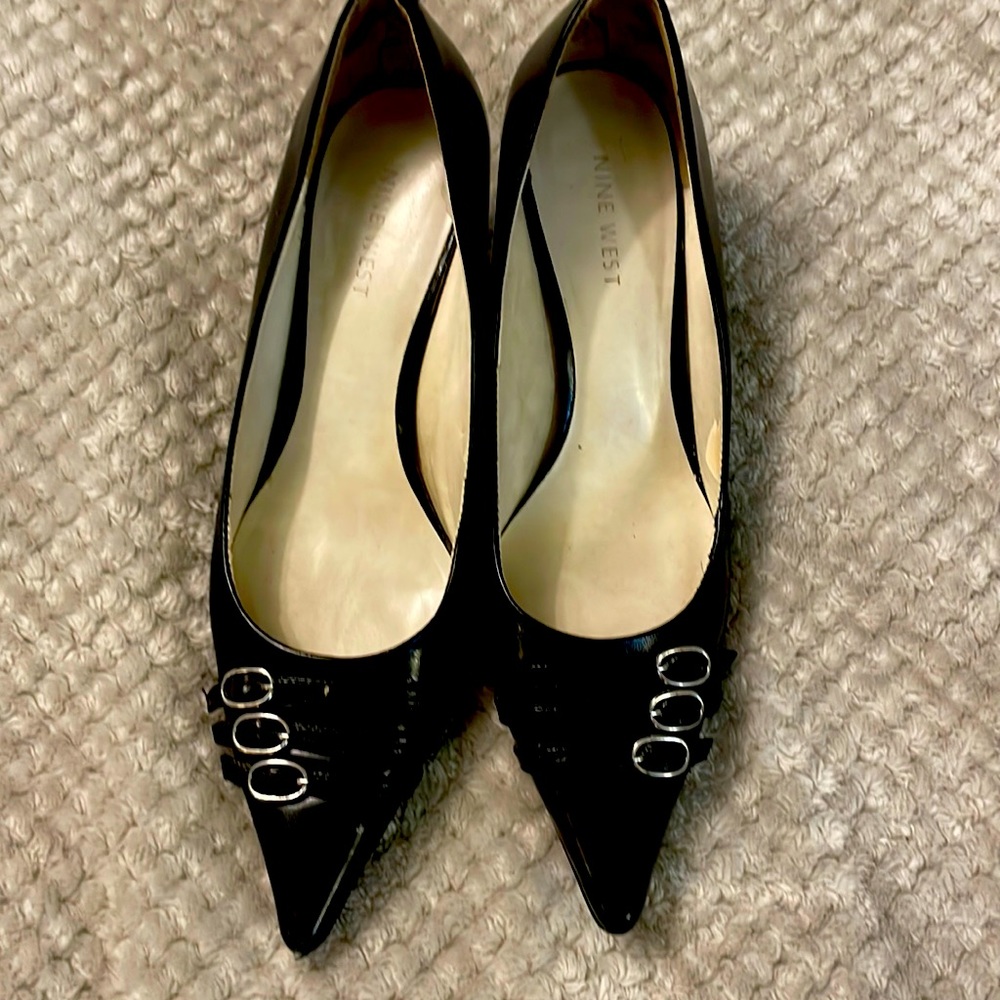 Nine West Point toe black leather buckle heel sz 7m